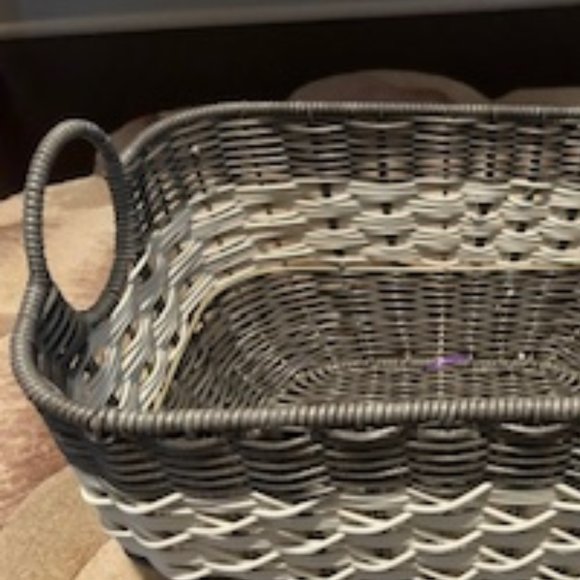 Brown & Cream Basket with Handles 14"L x 10"W x 7"D New - Picture 5 of 5